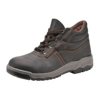 BOTA PRETA C/ BIQ. E PALM. AÇO FW10 (S1P) 